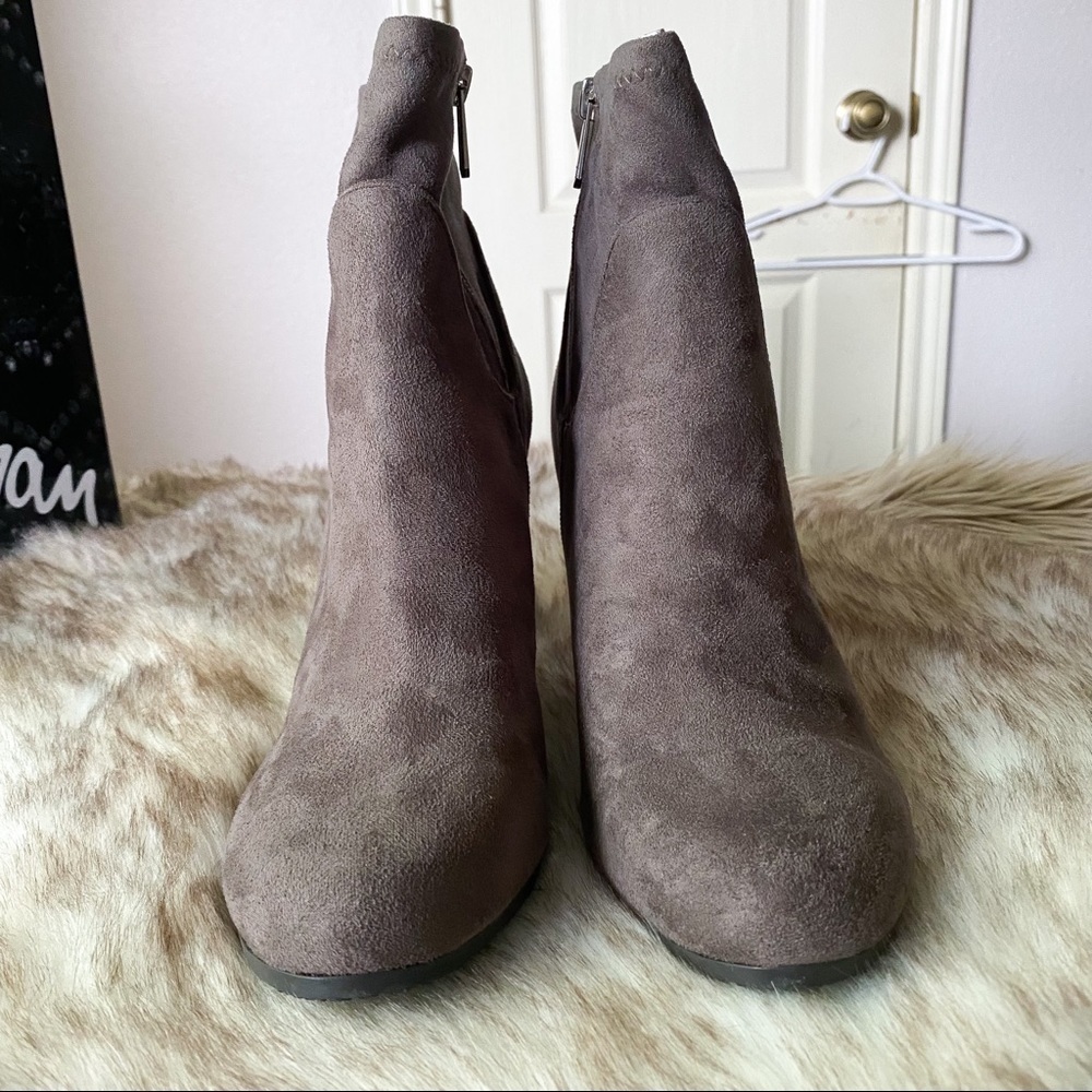Sam Edelman Sia Suede Bootie - Picture 5 of 12